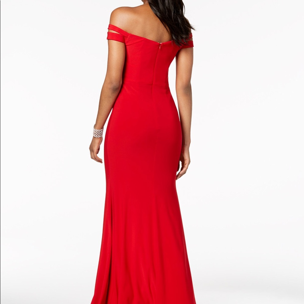 Red gown size xs fits like a size 2
